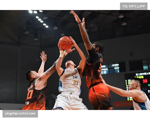 通讯:跟随CBA裁判组,了解在高强度季后赛中维持比赛流畅性与公正性的平衡艺术 通讯:跟随CBA裁判组,了解在高强度季后赛中维持比赛流畅性与公正性的平衡艺术